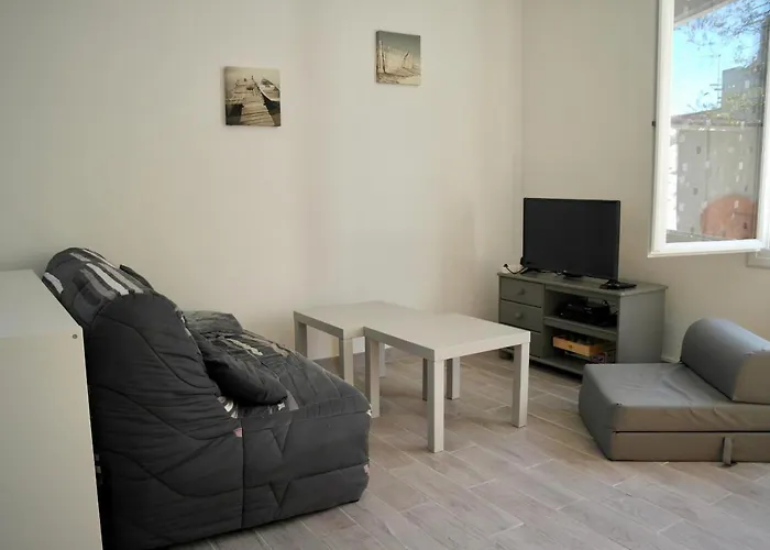 Дом отдыха Charmante Maison A 500 M De La Cote, Pour 4