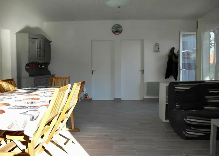 Charmante Maison A 500 M De La Cote, Pour 4