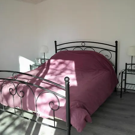 Charmante Maison A 500 M De La Cote, Pour 4 度假居 *