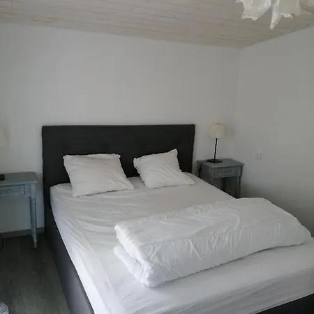 Charmante Maison A 500 M De La Cote, Pour 4